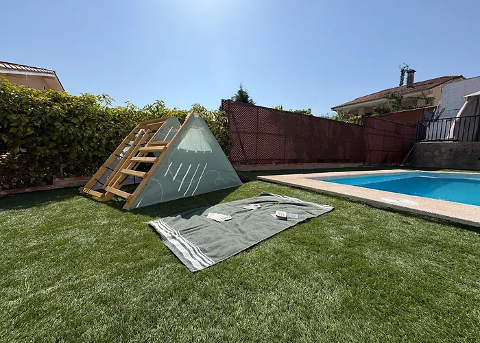 Villa Tayp Origenhomes Collado (Caceres)